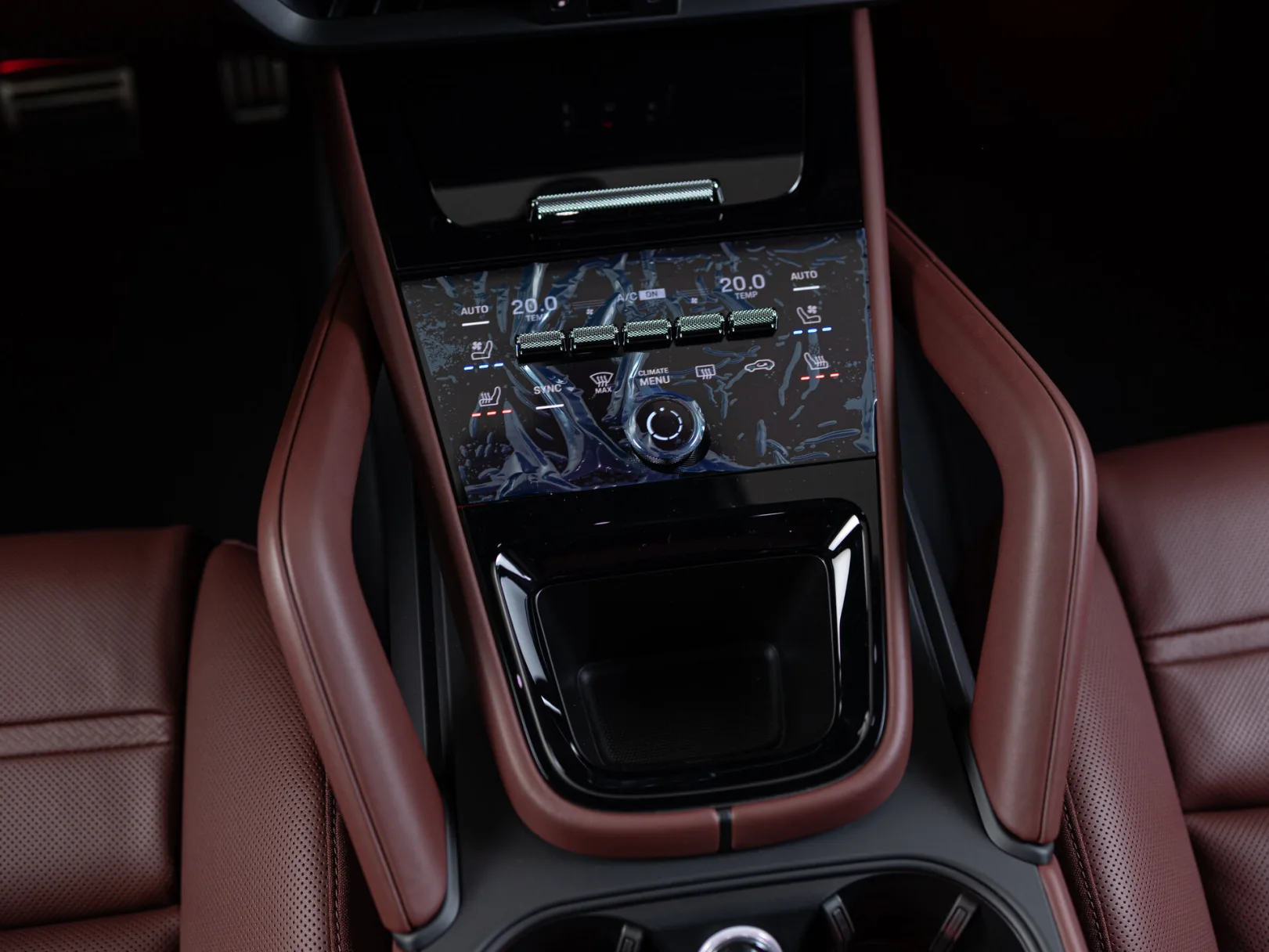 Porsche Cayenne GTS Coupé III Рестайлинг, 2025 — экстерьер, фото 19