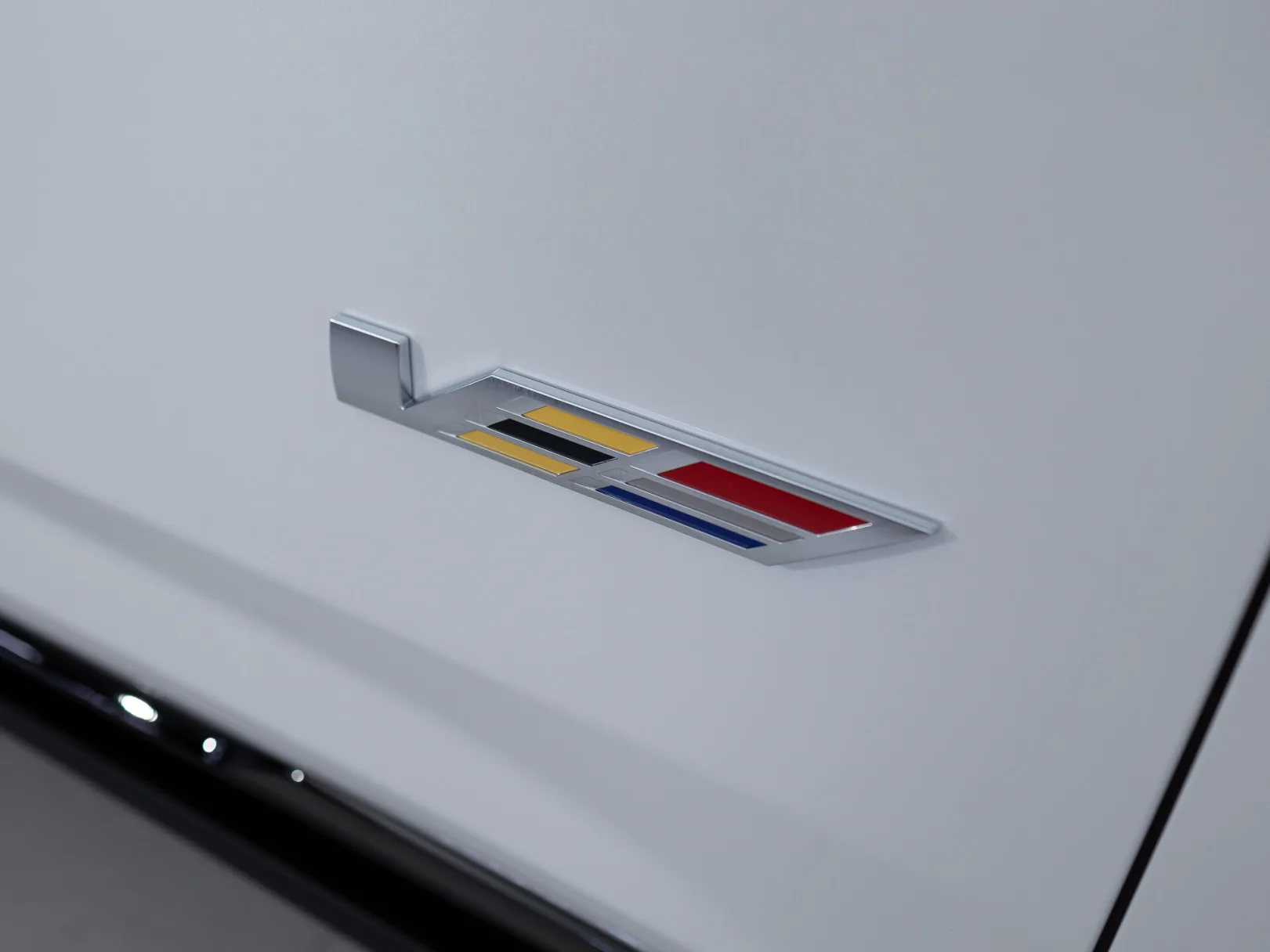Cadillac Escalade-V V-series I Рестайлинг, 2025 — экстерьер, фото 40