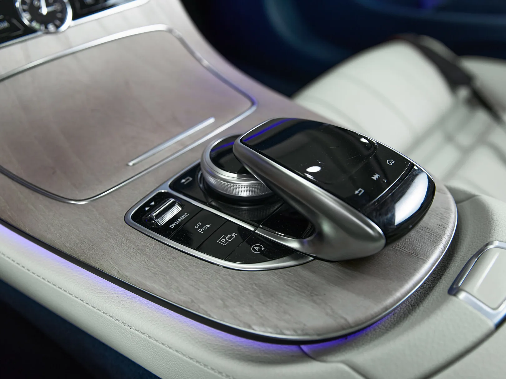 Mercedes-Benz E-Класс E 200 4MATIC Sport V (W213, S213, C238), 2019 — экстерьер, фото 21
