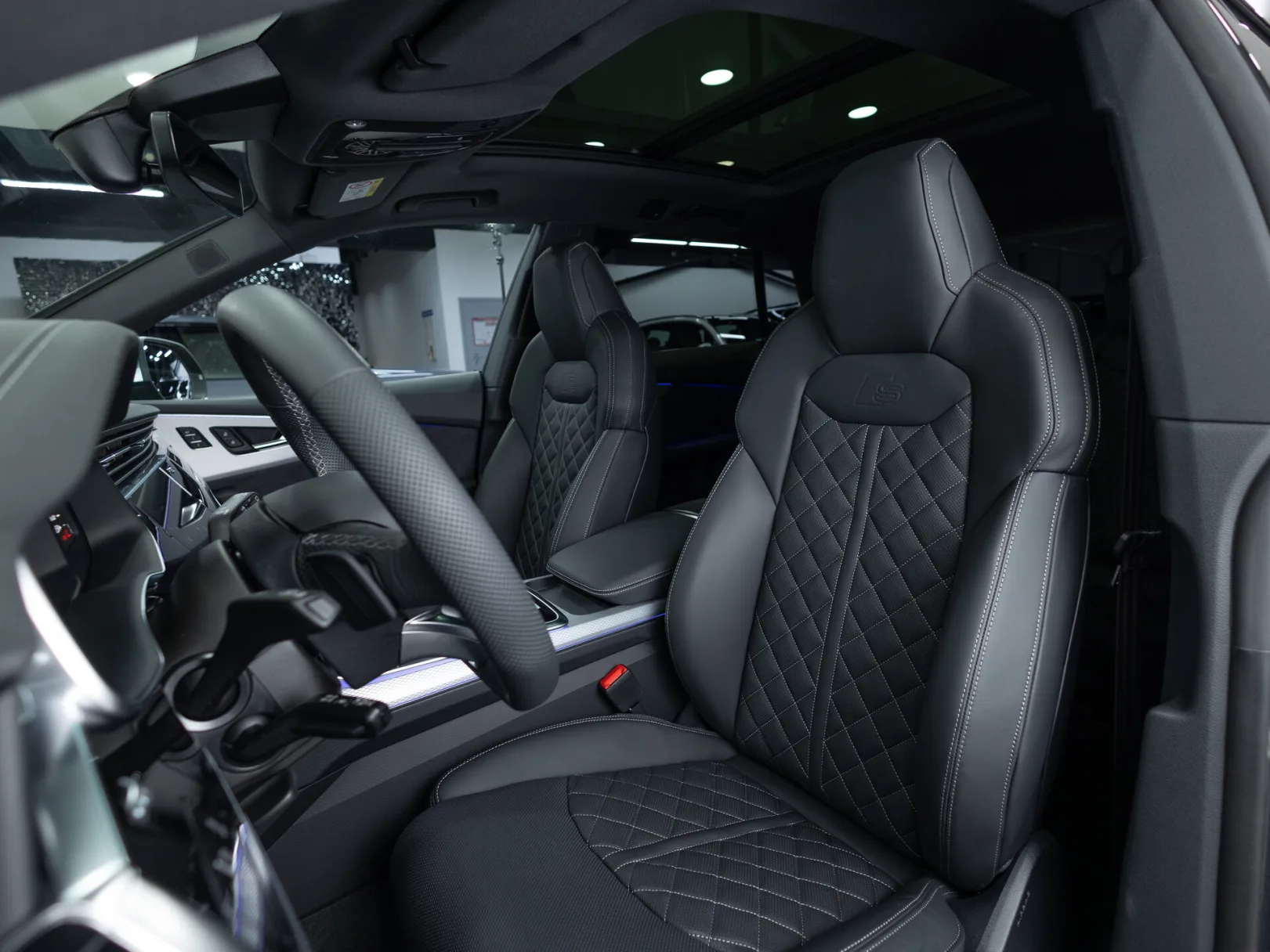 Audi Q8 50 TDI I (4M) Рестайлинг, 2025 — экстерьер, фото 10