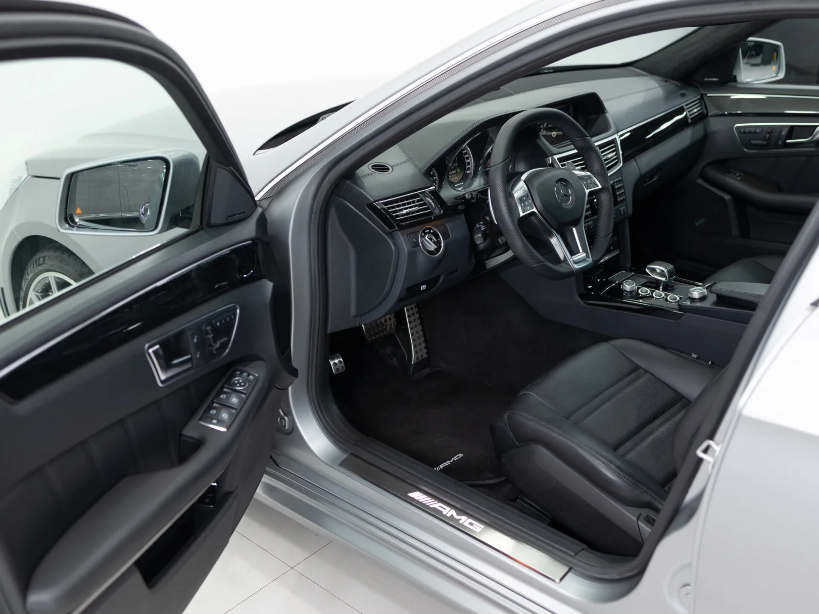 Mercedes-Benz E-Класс AMG E 63 AMG IV (W212, S212), 2011 — экстерьер, фото 7