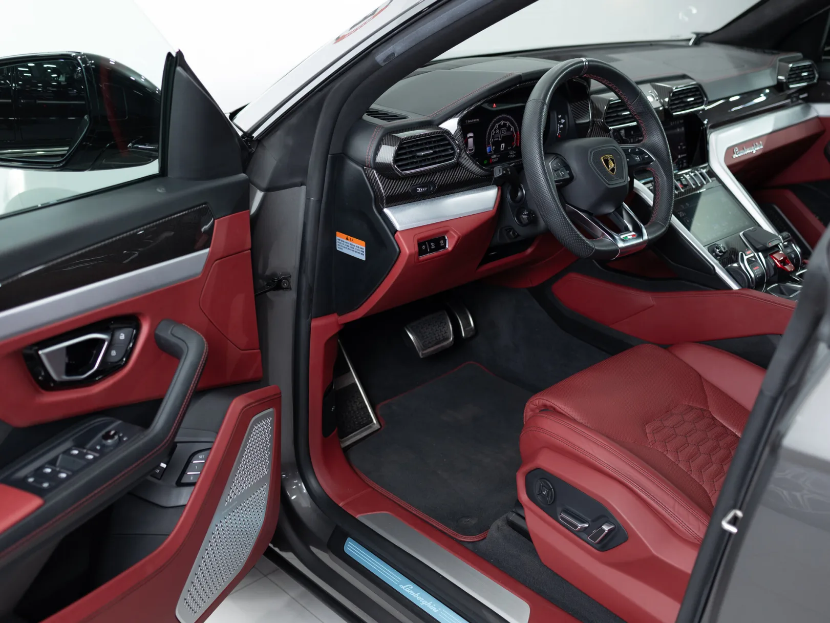 Lamborghini Urus Individual I, 2021 — экстерьер, фото 7