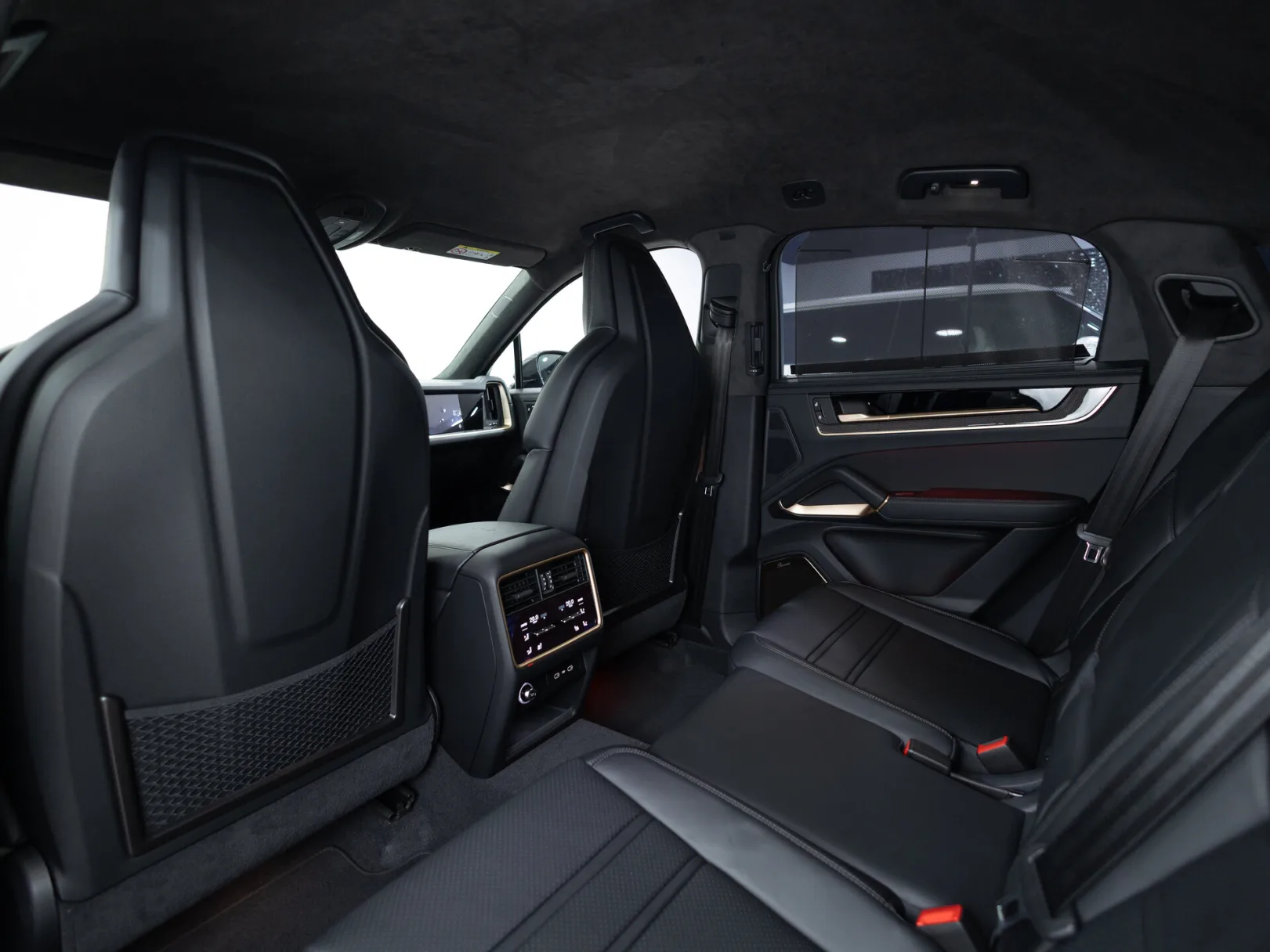 Porsche Cayenne Turbo GT III Рестайлинг, 2025 — экстерьер, фото 28