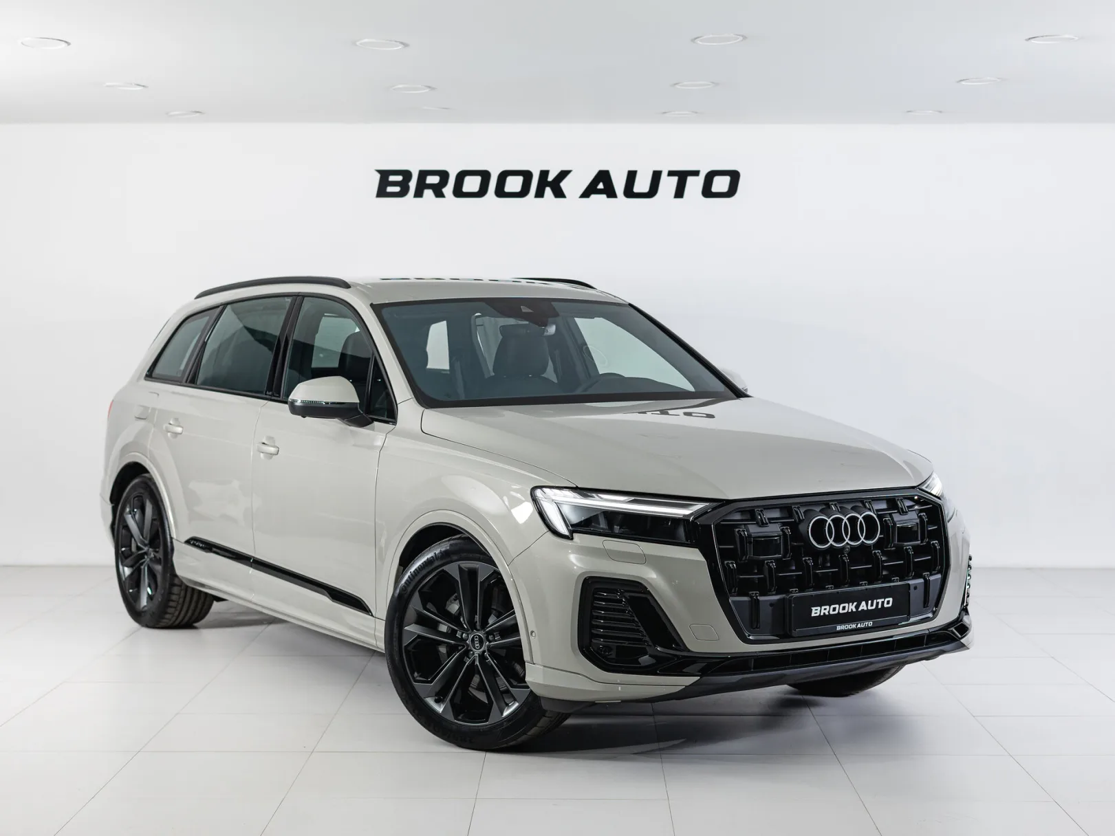 Audi Q7 55 TFSI quattro tiptronic II (4M) Рестайлинг 2, 2024 — экстерьер, фото 3