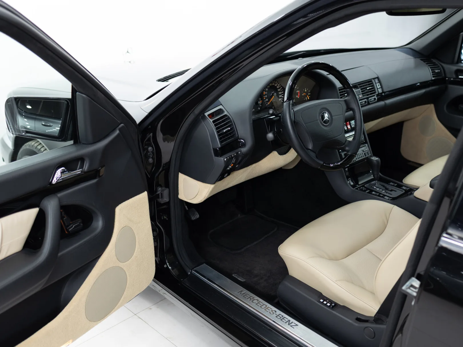 Mercedes-Benz S-Класс III (W140) Рестайлинг, 1997 — экстерьер, фото 7