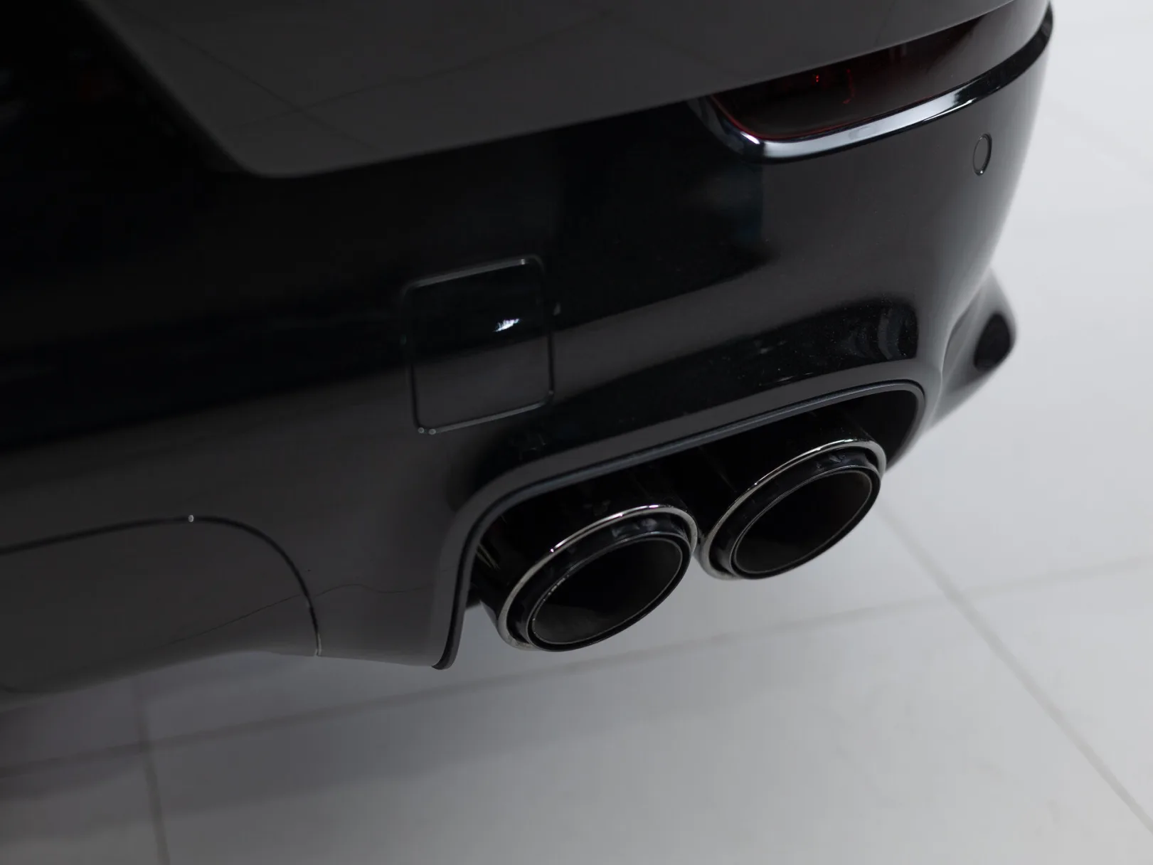 Porsche Cayenne Turbo E-Hybrid Coupé III Рестайлинг, 2024 — экстерьер, фото 36