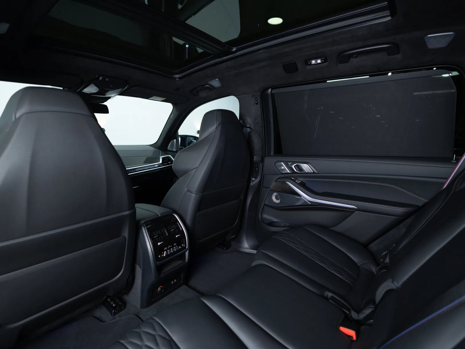 BMW X7 M60i xDrive Sport Pro I (G07) Рестайлинг, 2023 — экстерьер, фото 26