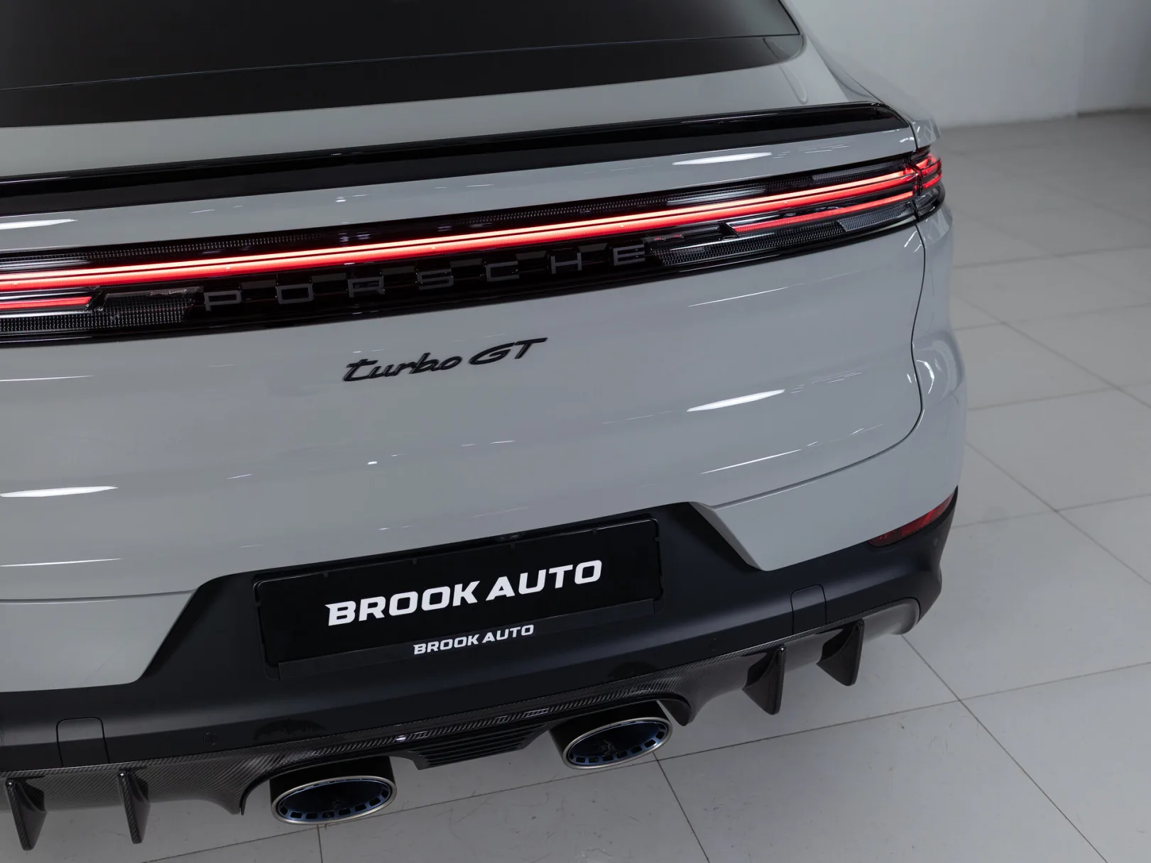Porsche Cayenne Turbo GT III Рестайлинг, 2025 — экстерьер, фото 33