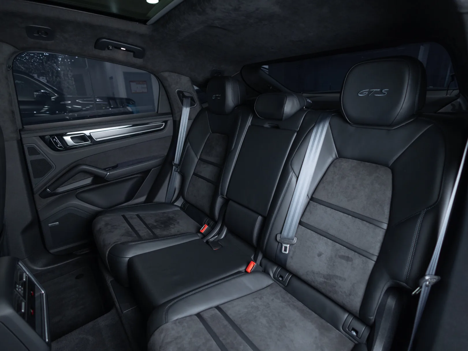 Porsche Cayenne GTS Coupé III, 2021 — экстерьер, фото 31