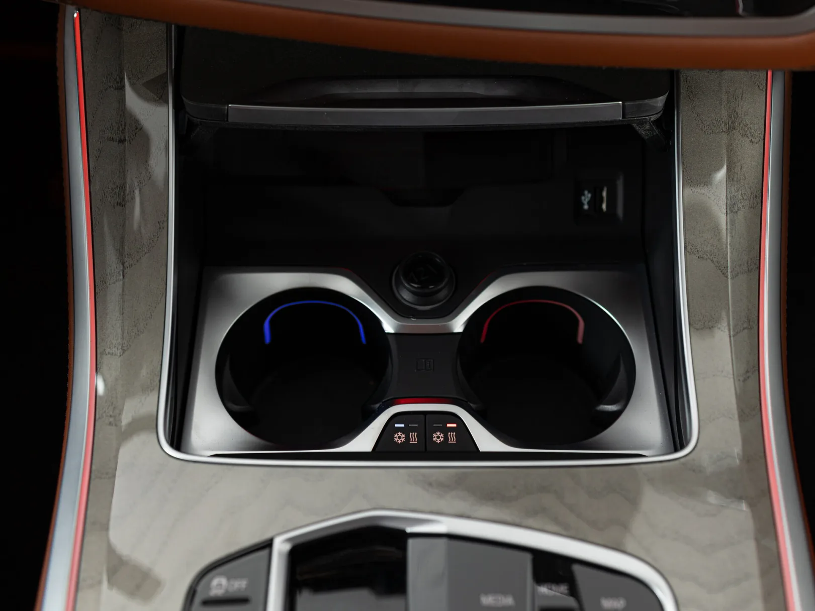BMW X5 M60i Sport Pro IV (G05/G18) Рестайлинг, 2023 — экстерьер, фото 23