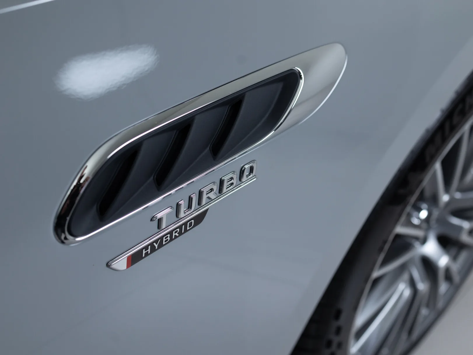 Mercedes-Benz E-Класс AMG E 53 4MATIC+ VI (W214), 2025 — экстерьер, фото 39