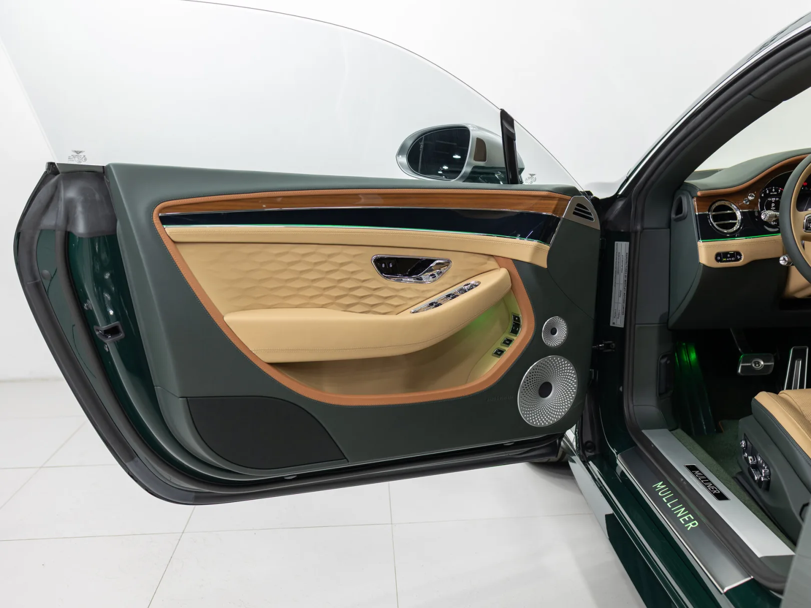 Bentley Continental GT Muliner IV, 2025 — экстерьер, фото 8