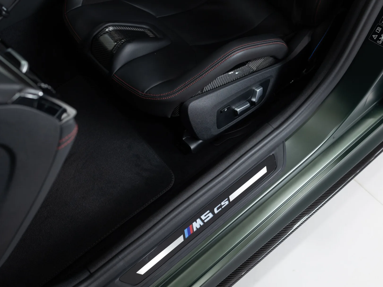 BMW M5 CS VI (F90) Рестайлинг, 2021 — экстерьер, фото 9