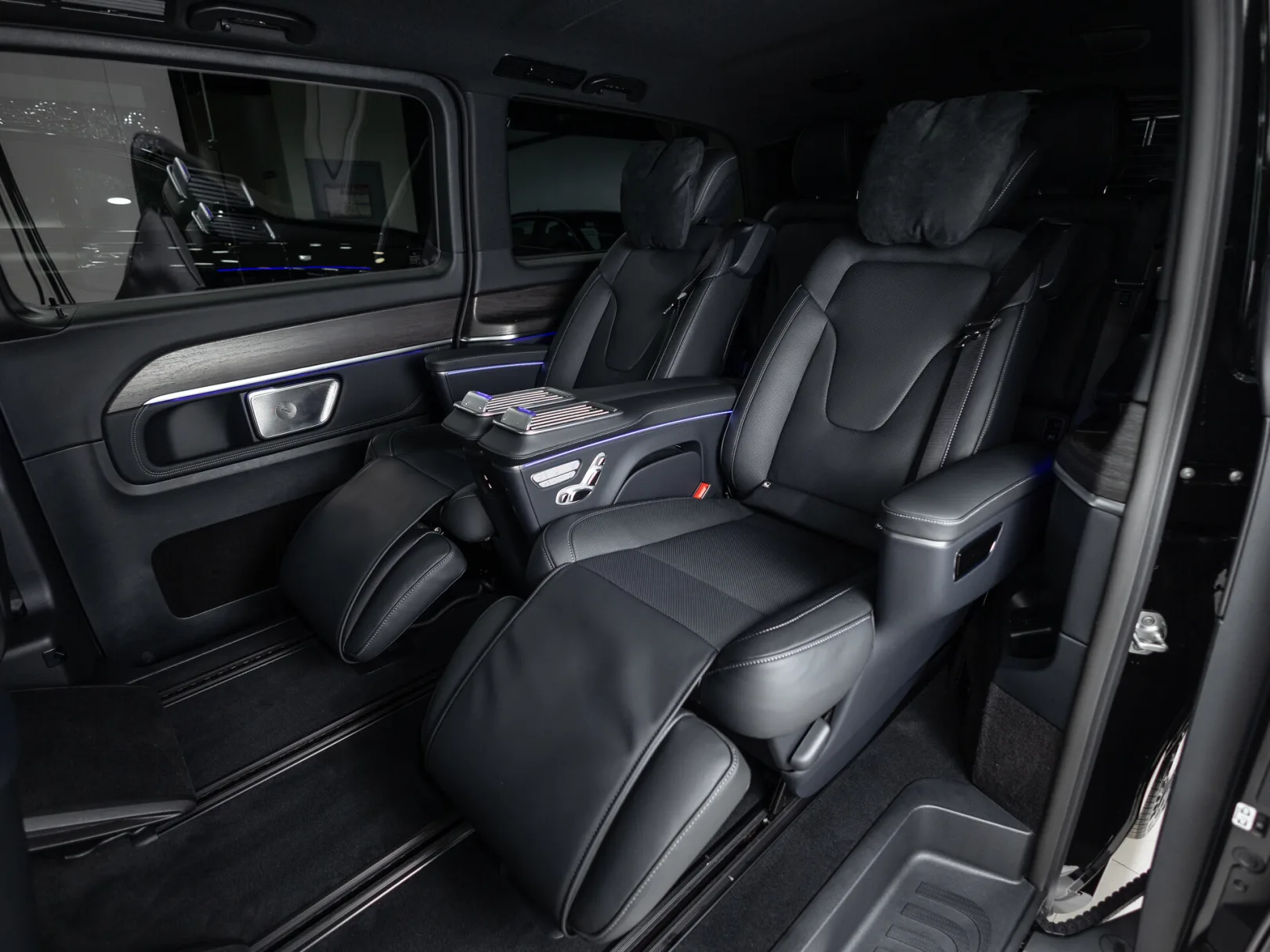 Mercedes-Benz V-Класс Exclusive III (W447) Рестайлинг 2, 2026 — экстерьер, фото 7