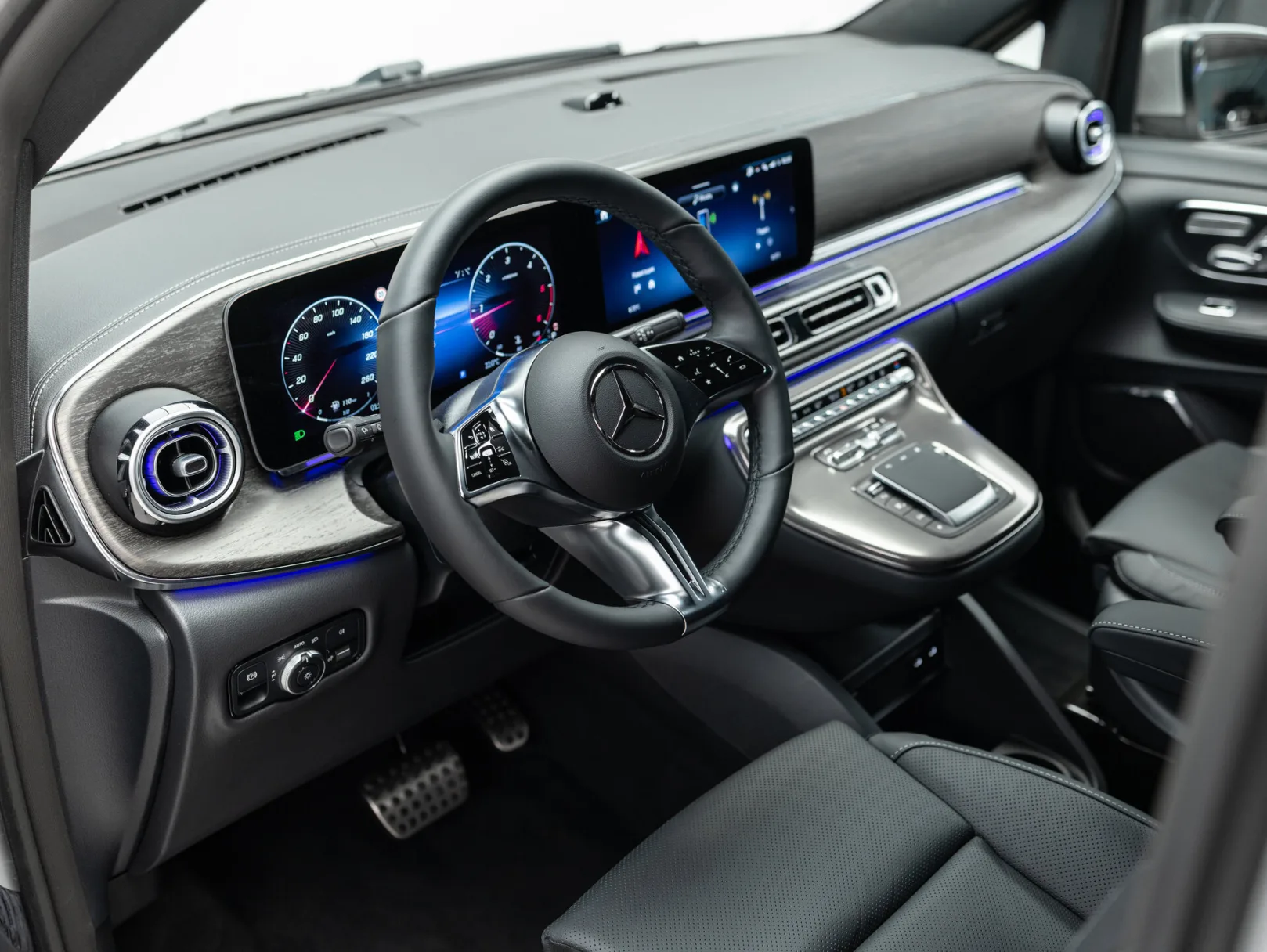 Mercedes-Benz V-Класс Exclusive III (W447) Рестайлинг 2, 2026 — экстерьер, фото 12