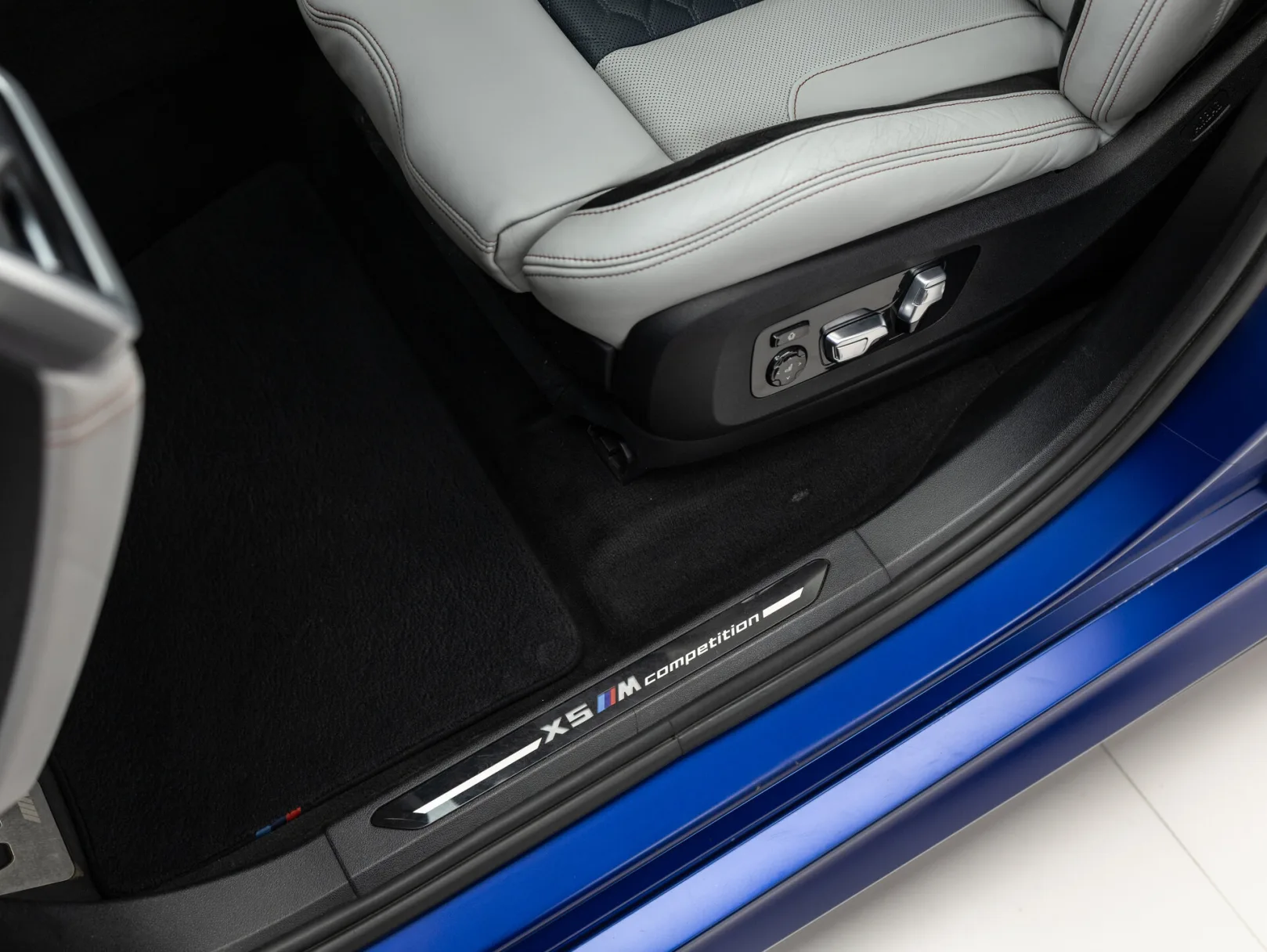 BMW X5 M Competition III (F95), 2021 — экстерьер, фото 12
