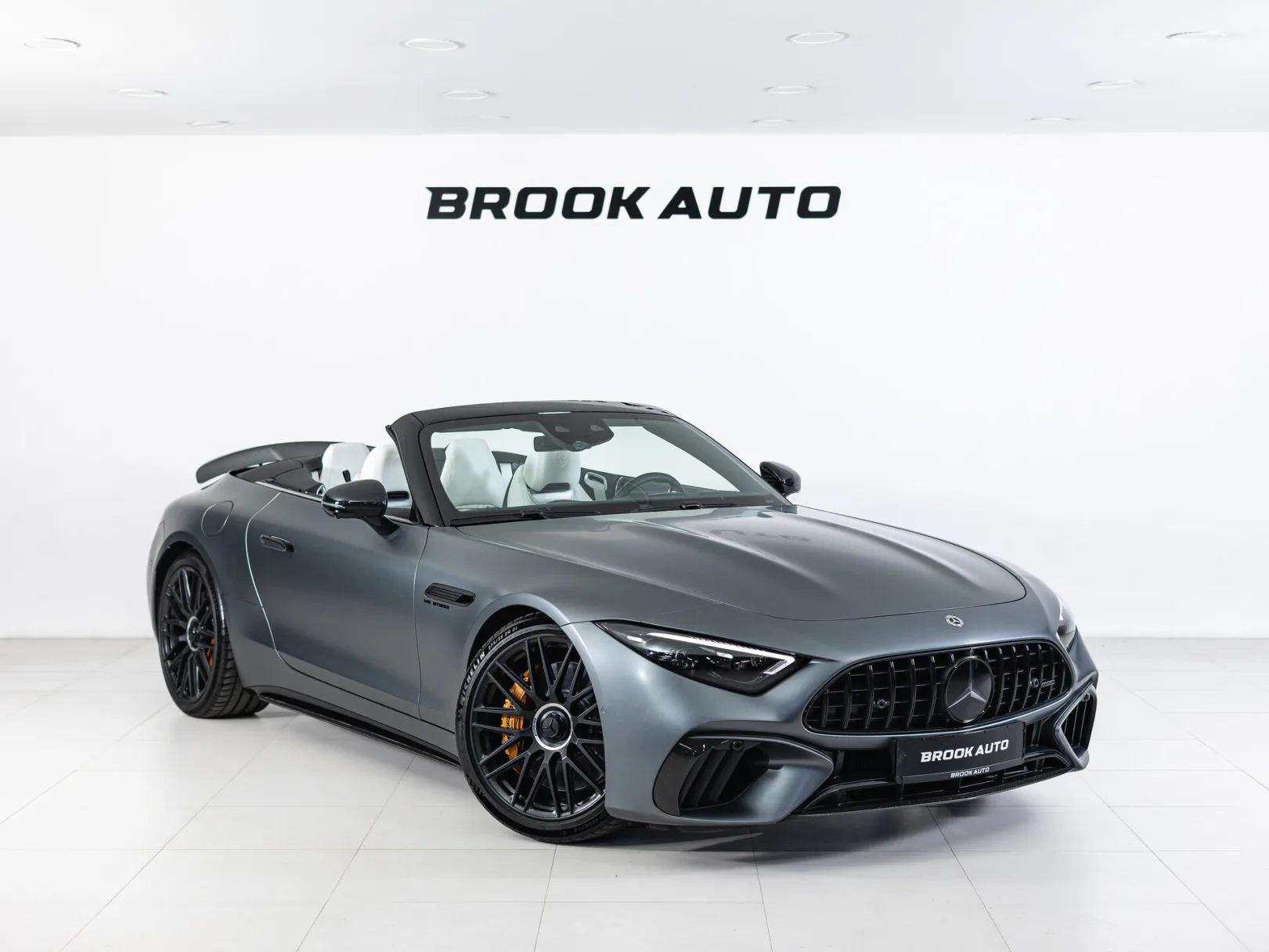 Mercedes-Benz SL-Класс AMG SL 63 4MATIC+ IV (R232), 2023 — экстерьер, фото 5