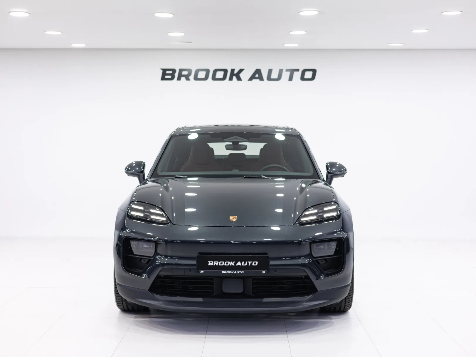 Porsche Macan 4 Electric II, 2025 — экстерьер, фото 2