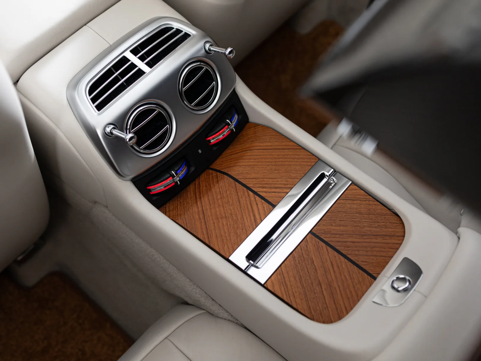 Rolls-Royce Dawn Individual I, 2016 — экстерьер, фото 31