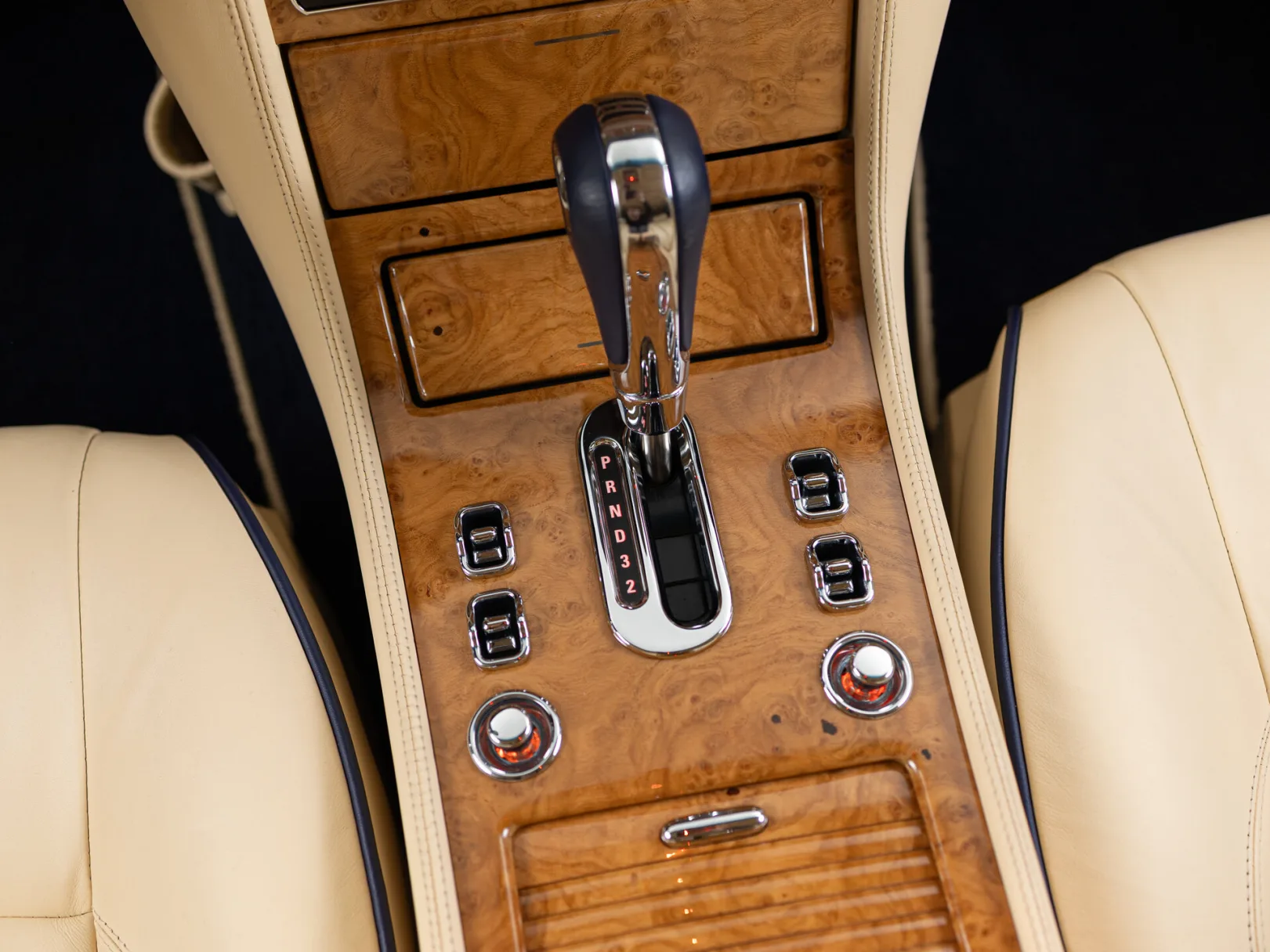 Bentley Arnage I Рестайлинг, 2005 — экстерьер, фото 23