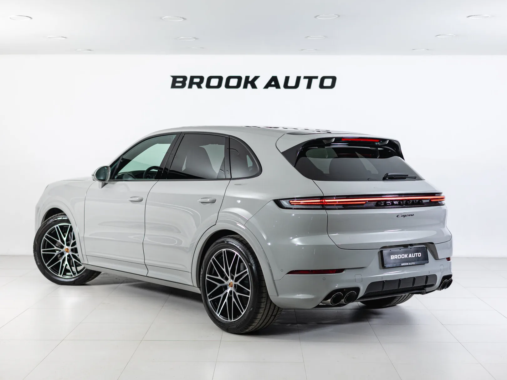 Porsche Cayenne Базовая III Рестайлинг, 2026 — экстерьер, фото 4