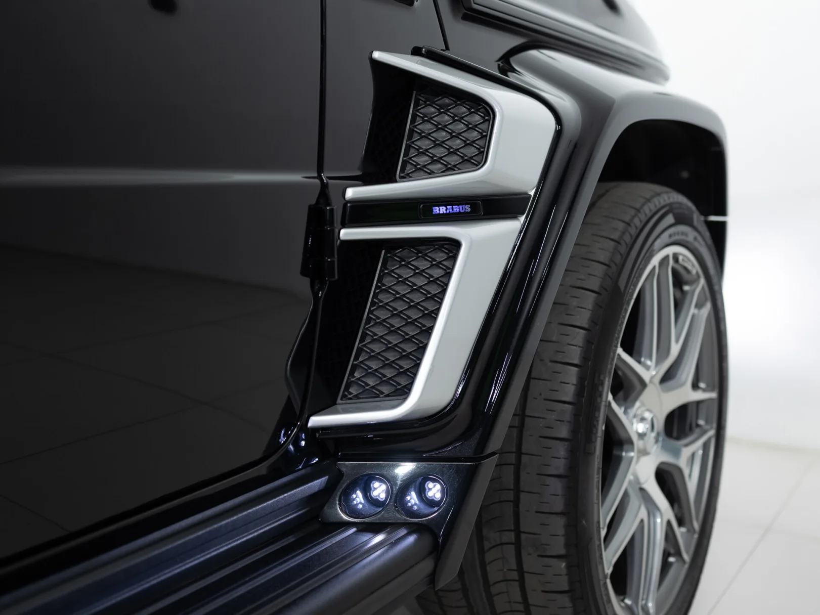 Mercedes-Benz G-Класс AMG G 63 II (W463), 2019 — экстерьер, фото 30