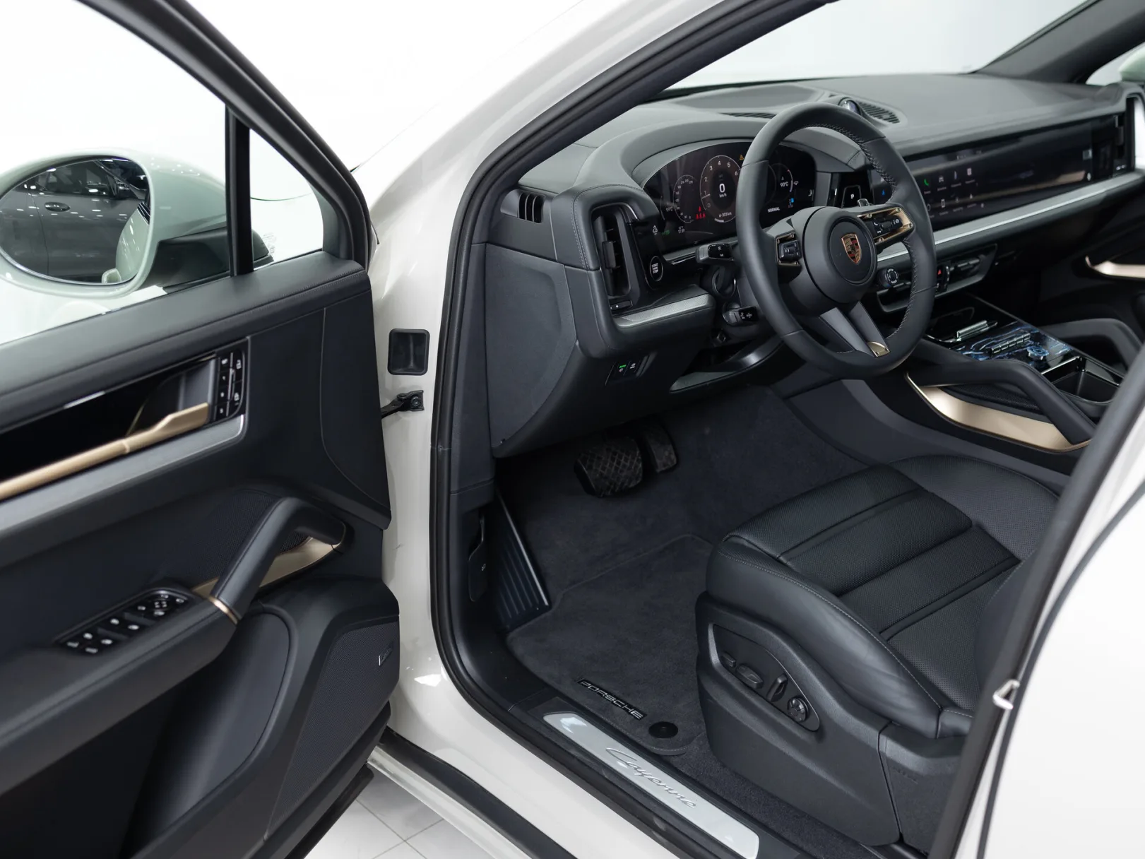 Porsche Cayenne Coupé III Рестайлинг, 2024 — экстерьер, фото 7