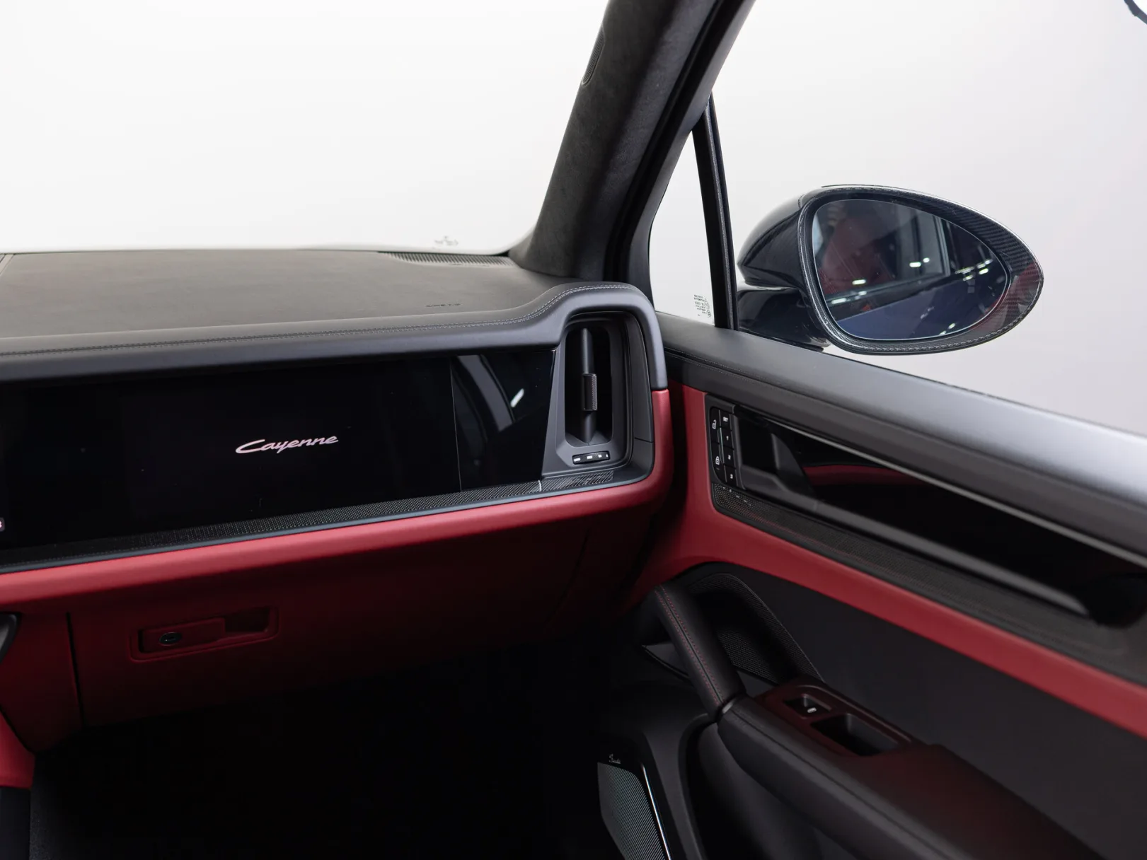 Porsche Cayenne GTS III Рестайлинг, 2024 — экстерьер, фото 28