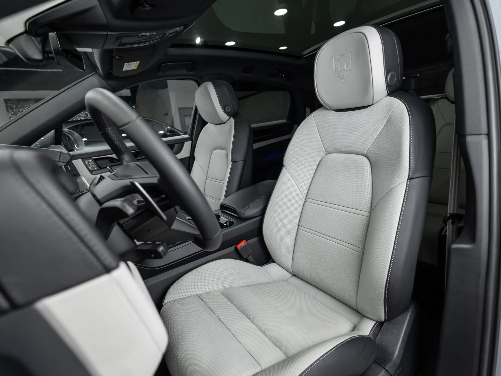 Porsche Cayenne Coupé III Рестайлинг, 2026 — экстерьер, фото 11