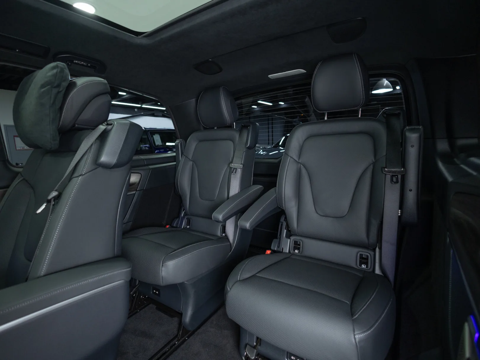 Mercedes-Benz V-Класс Avantgarde III (W447) Рестайлинг 2, 2025 — экстерьер, фото 34