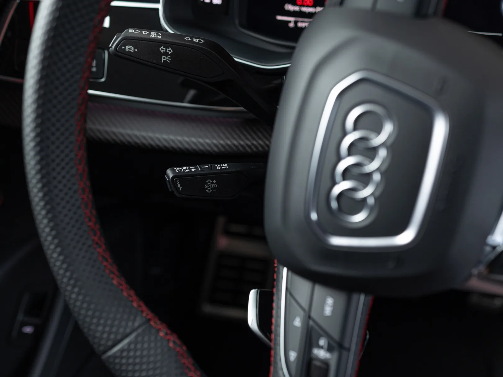 Audi RS Q8 TFSI I, 2022 — экстерьер, фото 13