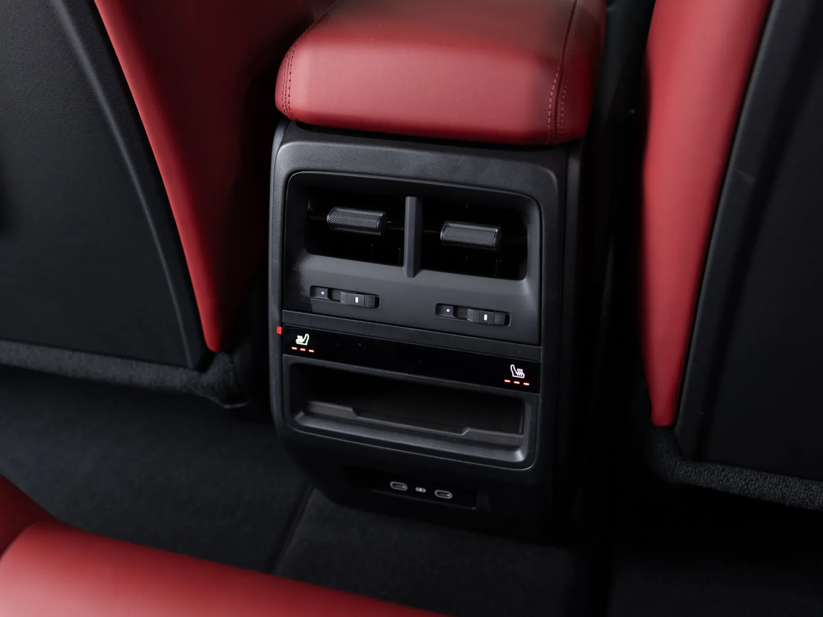 Porsche Macan 4 Electric II, 2025 — экстерьер, фото 29