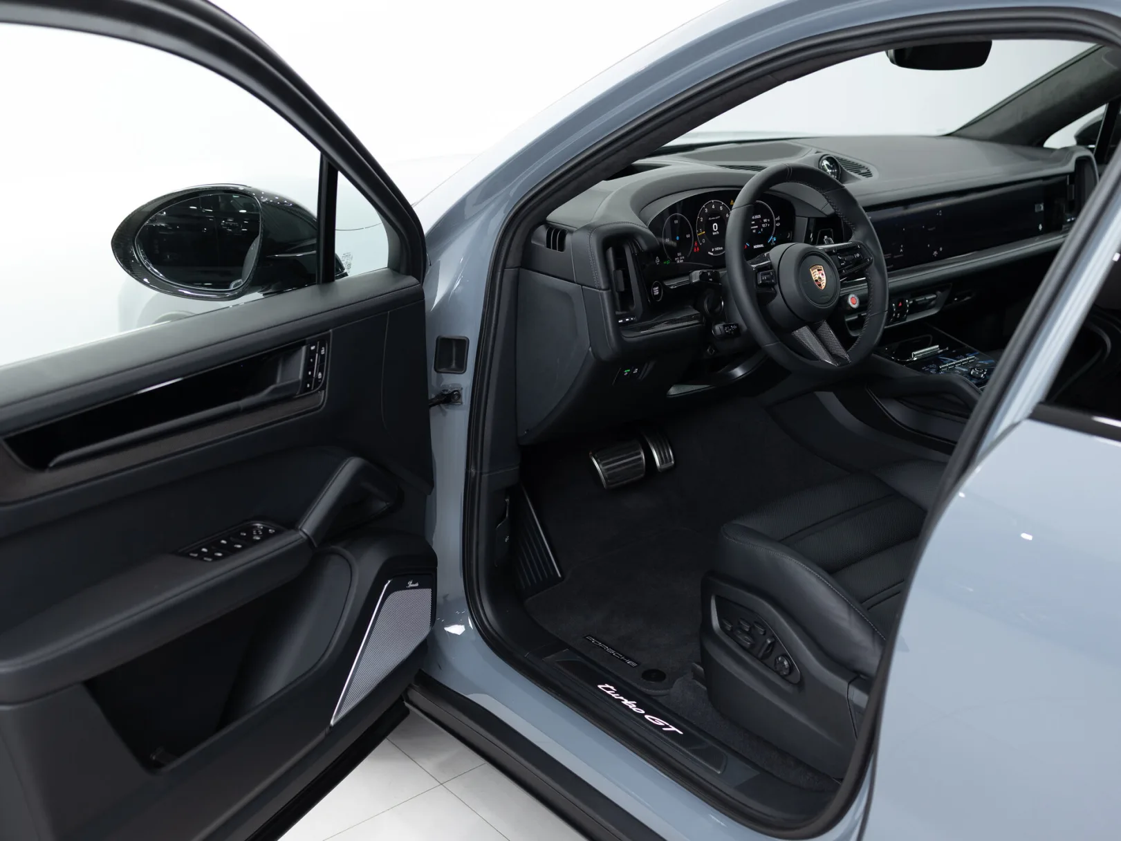 Porsche Cayenne Turbo GT III Рестайлинг, 2025 — экстерьер, фото 7