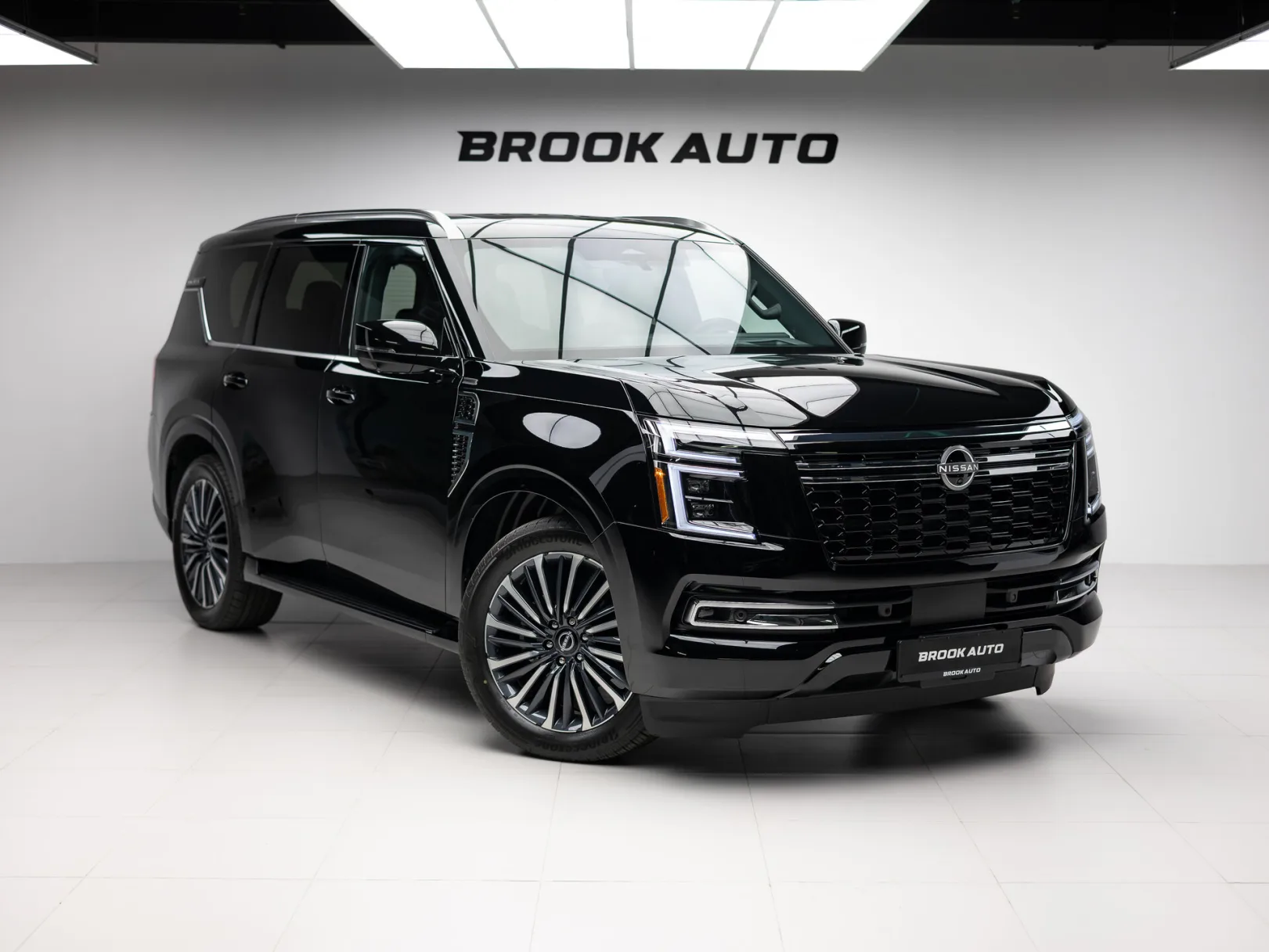 Nissan Armada Platinum Reserve III, 2025 — экстерьер, фото 3