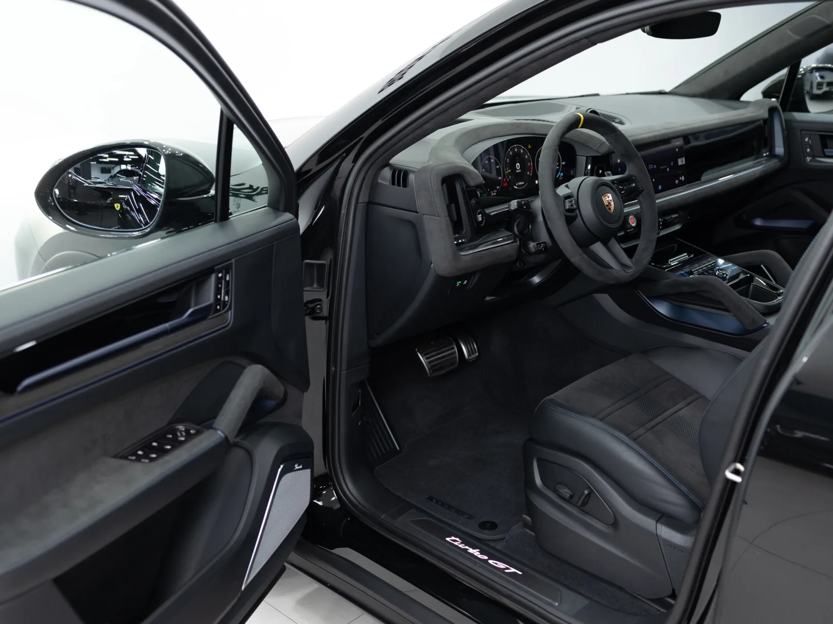 Porsche Cayenne Turbo GT III Рестайлинг, 2025 — экстерьер, фото 7