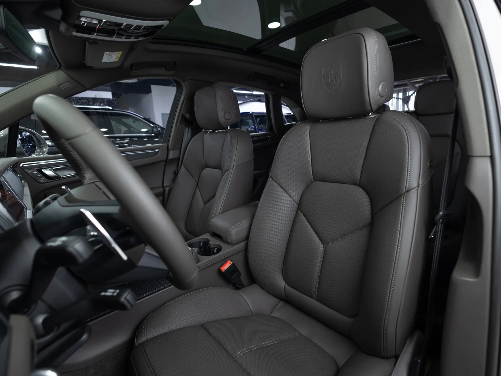 Porsche Macan T I Рестайлинг 2, 2025 — экстерьер, фото 10