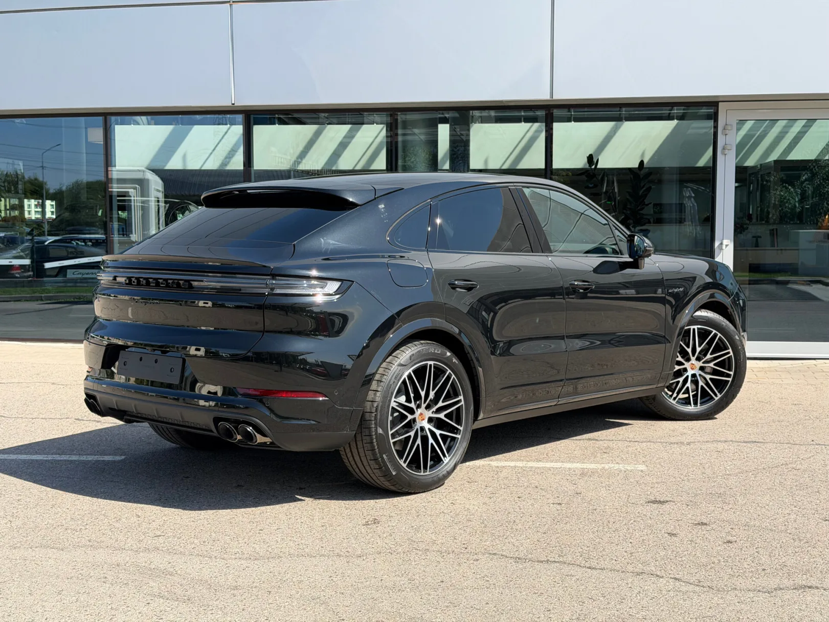 Porsche Cayenne E-Hybrid Coupé III Рестайлинг, 2026 — экстерьер, фото 6