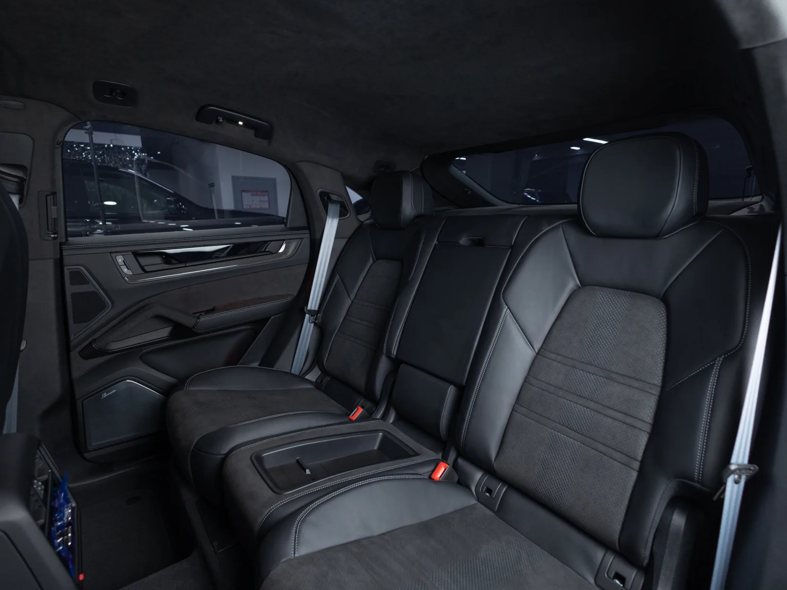Porsche Cayenne Turbo GT III Рестайлинг, 2025 — экстерьер, фото 29