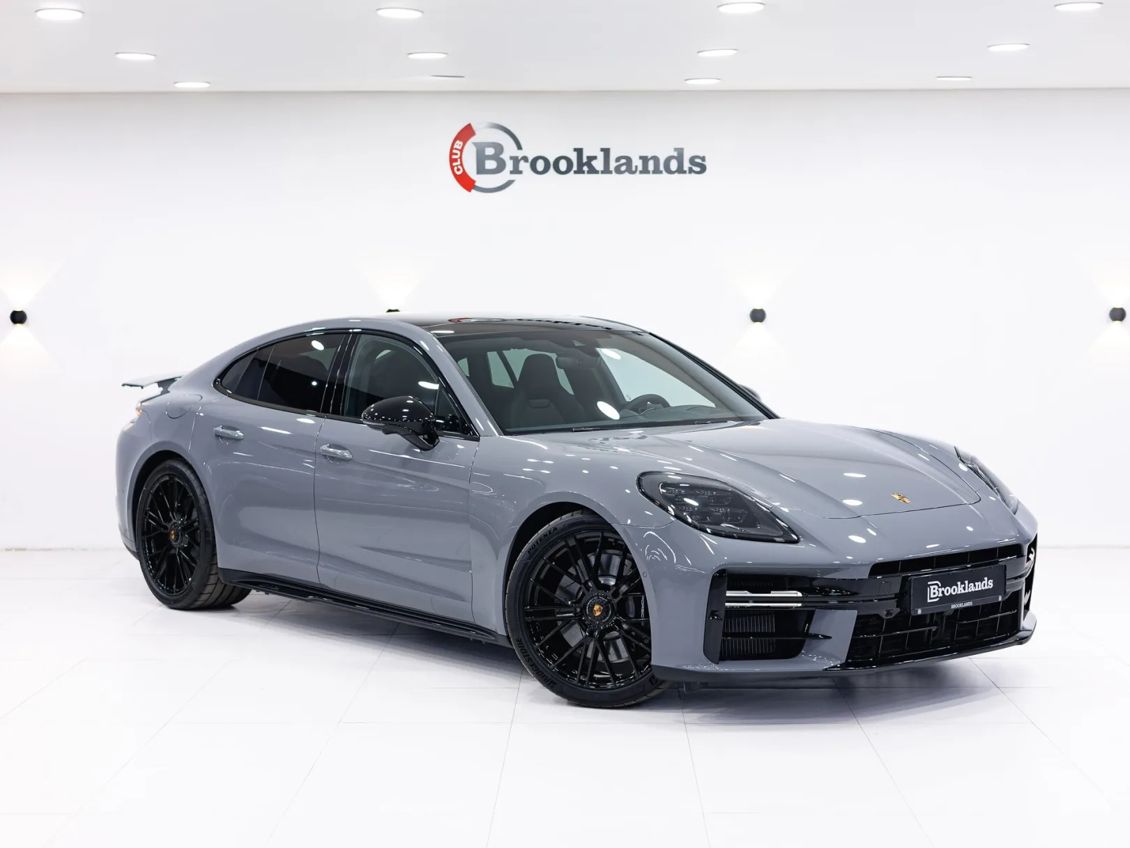 Porsche Panamera GTS III, 2024 — экстерьер, фото 3