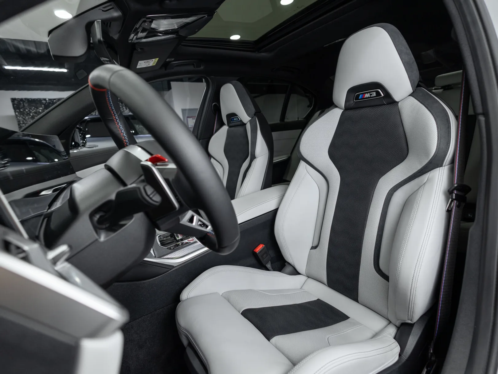 BMW M3 Competition VI (G80) Рестайлинг, 2025 — экстерьер, фото 12