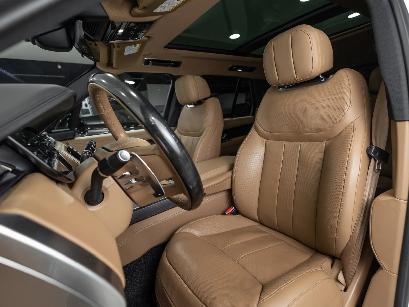 Land Rover Range Rover SE (USA) V, 2022 — экстерьер, фото 10