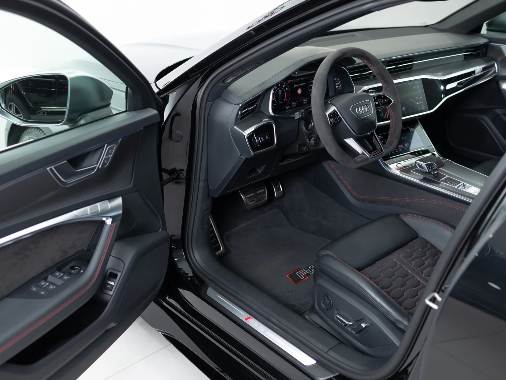 Audi RS 6 TFSI quattro IV (C8), 2020 — экстерьер, фото 7