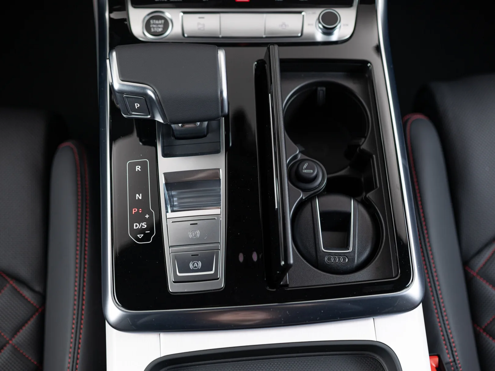 Audi Q7 55 TFSI quattro tiptronic II (4M) Рестайлинг 2, 2024 — экстерьер, фото 20