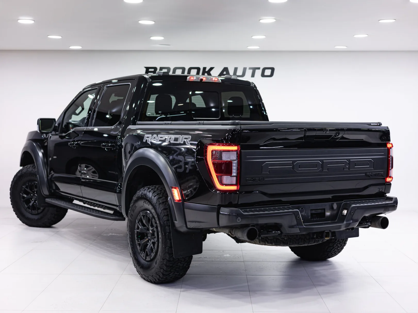Ford F-150 Raptor XIV, 2023 — экстерьер, фото 6