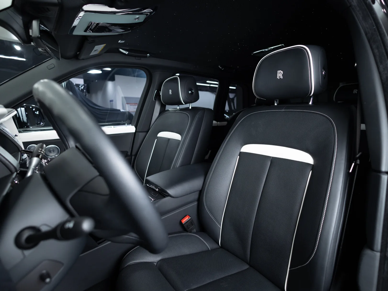 Rolls-Royce Cullinan I (Series I), 2021 — экстерьер, фото 10