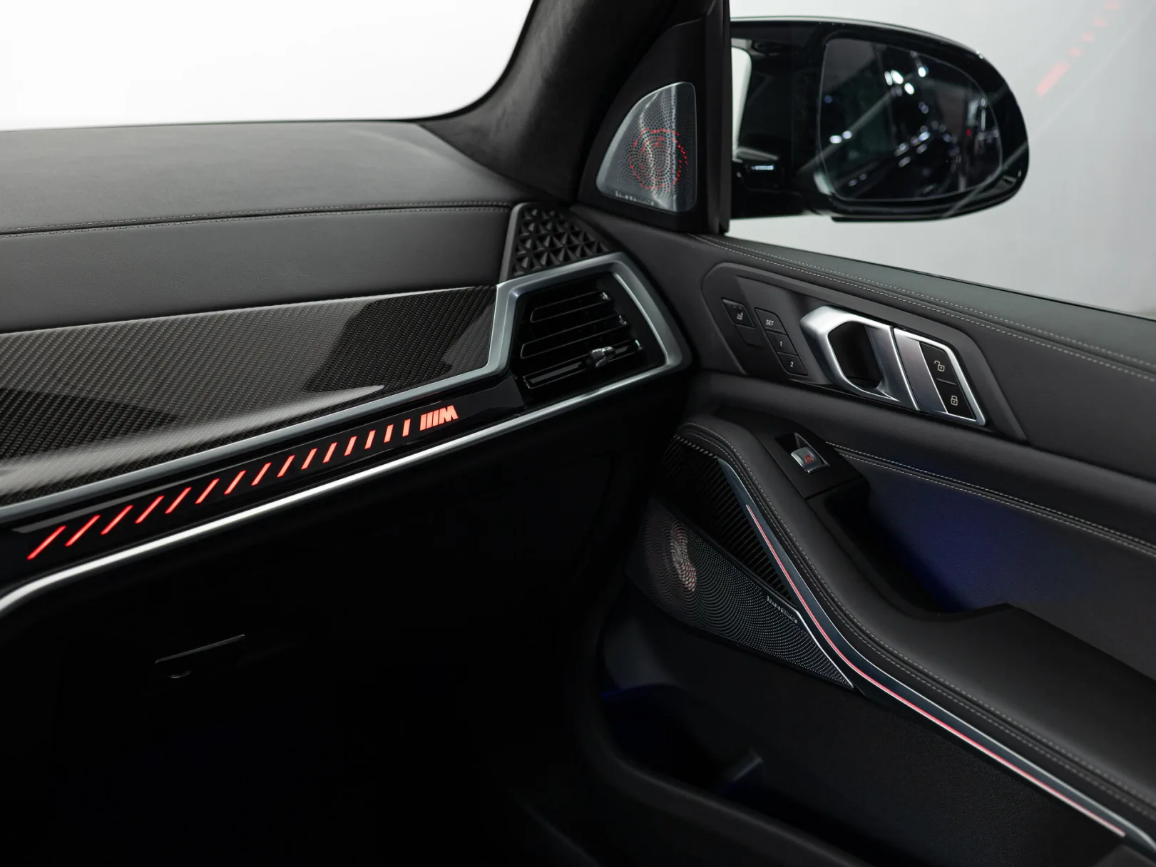 BMW X7 M60i xDrive Sport Pro I (G07) Рестайлинг, 2024 — экстерьер, фото 17