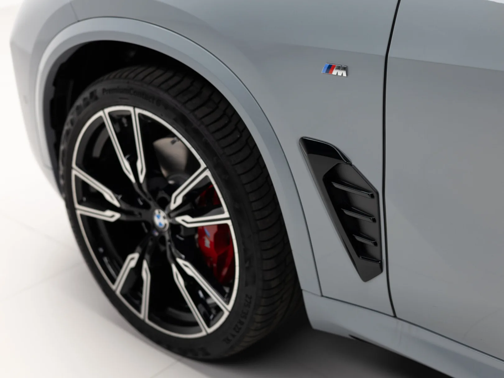 BMW X5 xDrive30d M Sport Pro IV (G05/G18) Рестайлинг, 2026 — экстерьер, фото 34