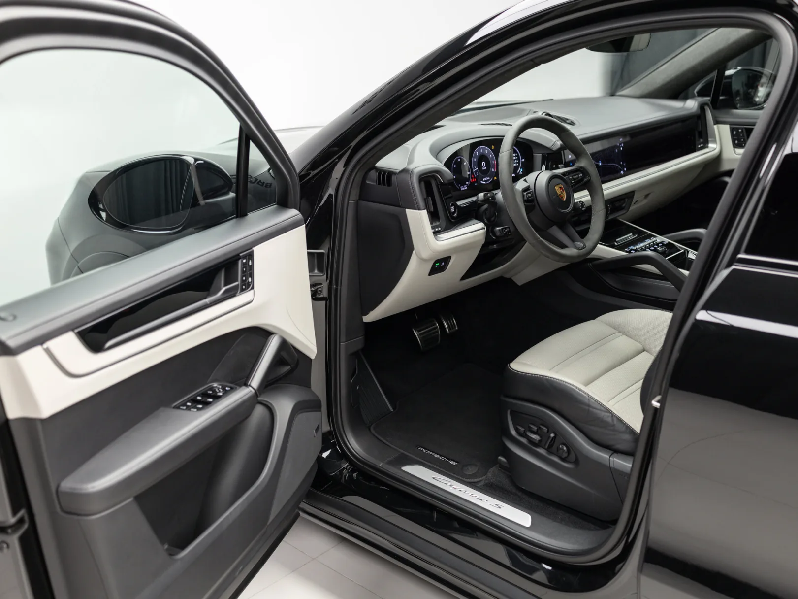 Porsche Cayenne S Coupé III Рестайлинг, 2023 — экстерьер, фото 7