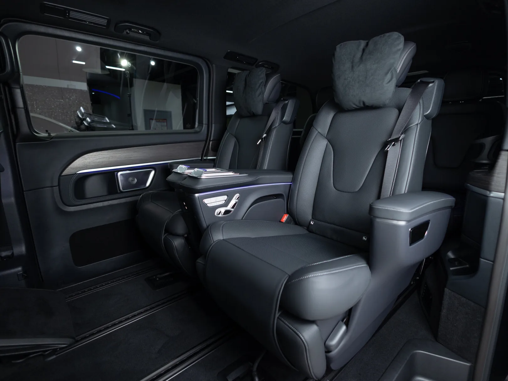 Mercedes-Benz V-Класс Avantgarde III (W447) Рестайлинг 2, 2025 — экстерьер, фото 26
