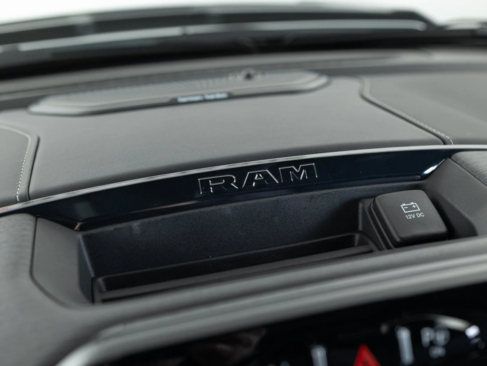 Ram 1500 Limited V, 2022 — экстерьер, фото 24